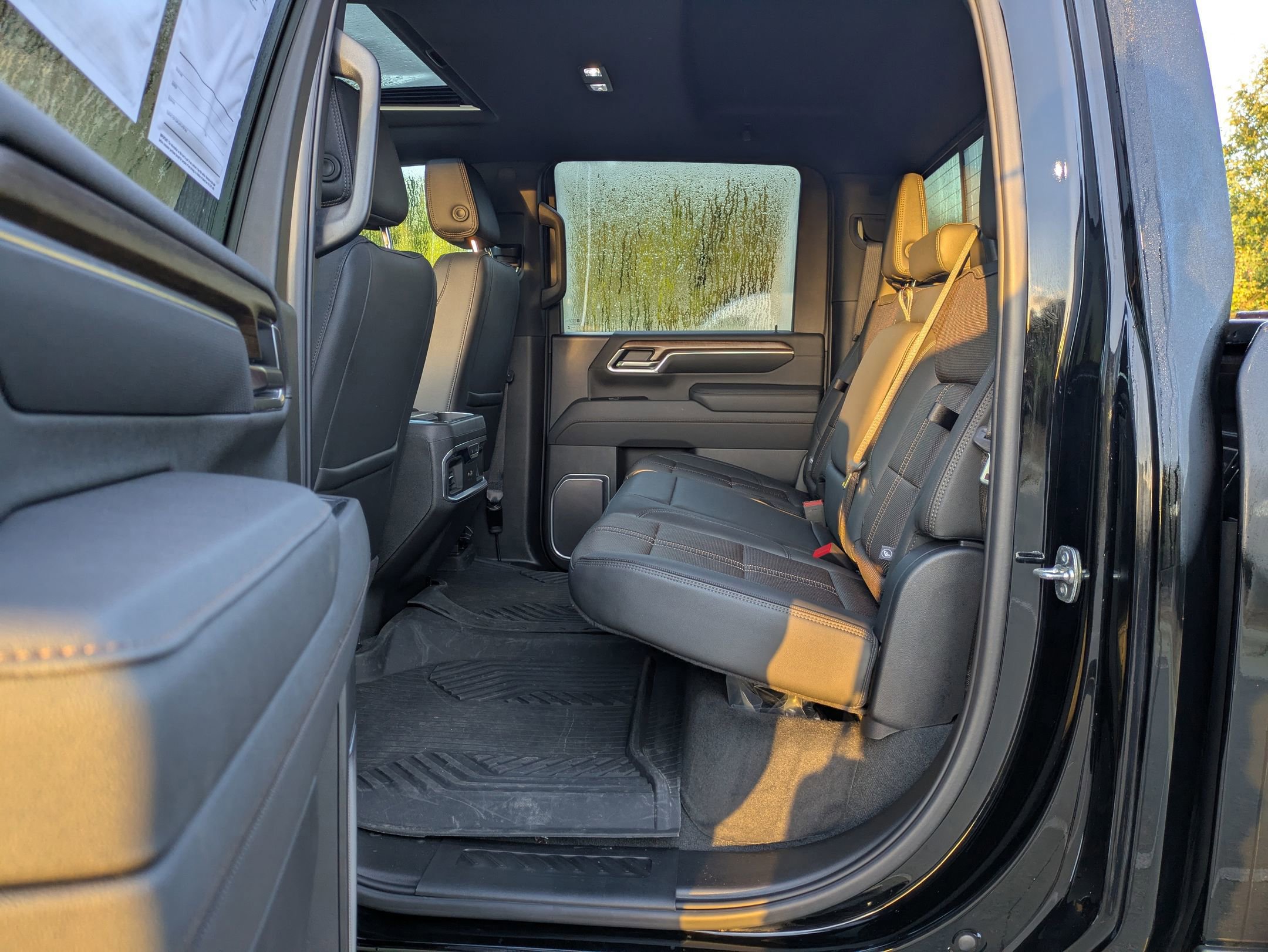 Used 2025 Chevrolet Silverado 2500 High Country w/ Technology Package image 30