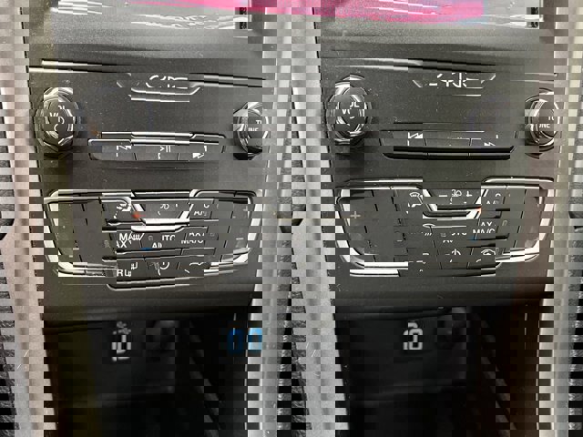 Certified 2019 Ford Fusion SE image 22