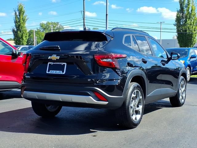 Used 2024 Chevrolet Trax LT w/ Driver Confidence Package FWD image 4