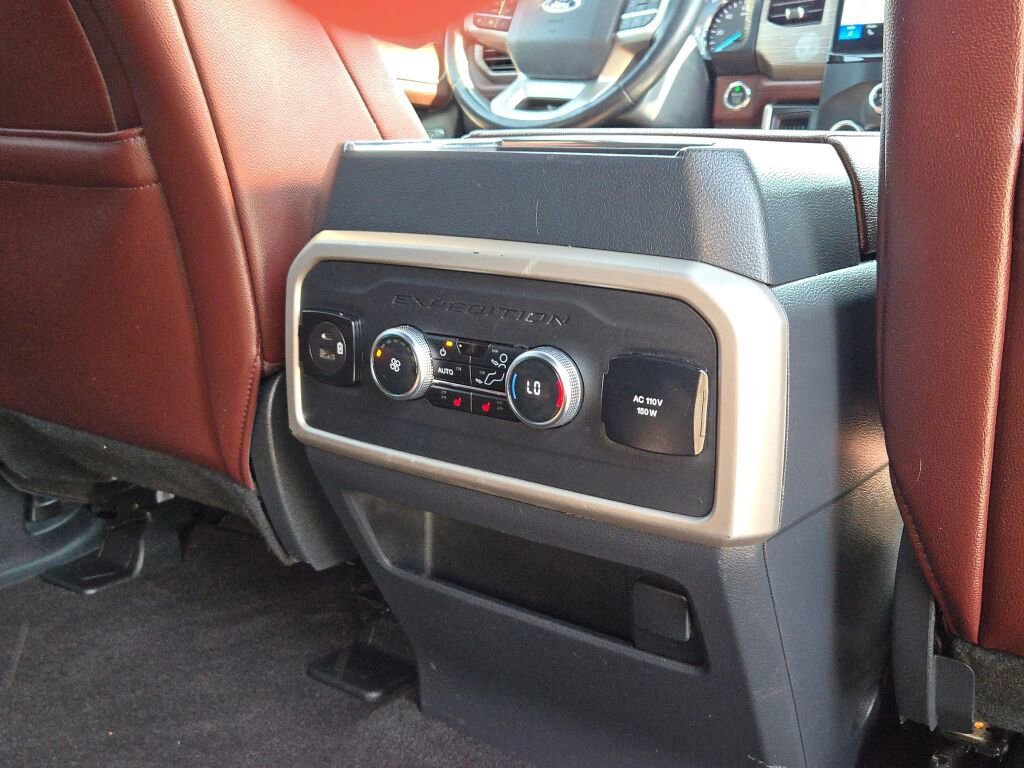 Certified 2023 Ford Expedition Limited image 11