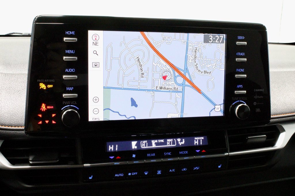 Used 2022 Toyota Sienna XSE image 2