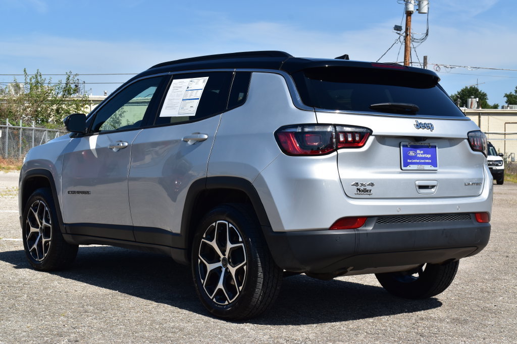 Used 2025 Jeep Compass Limited AWD/4WD image 10