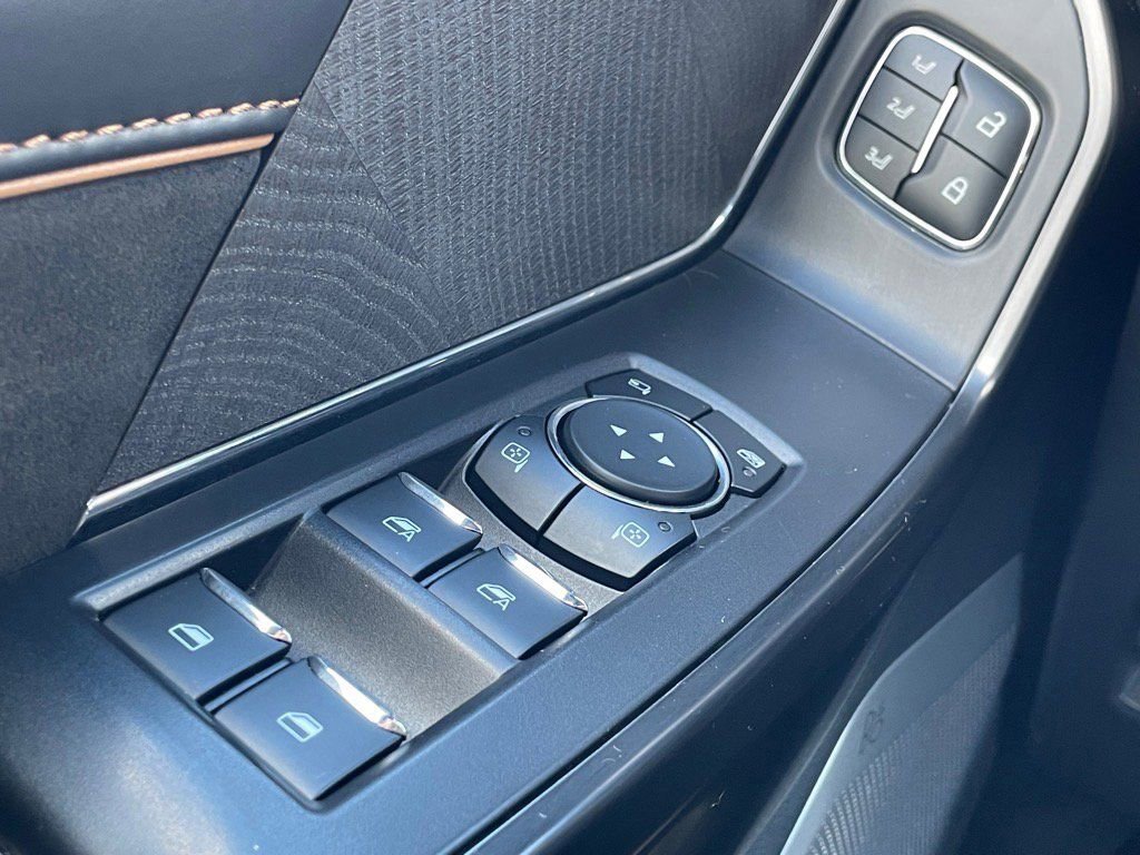 Certified 2023 Ford F150 Platinum w/ Equipment Group 701A High image 17