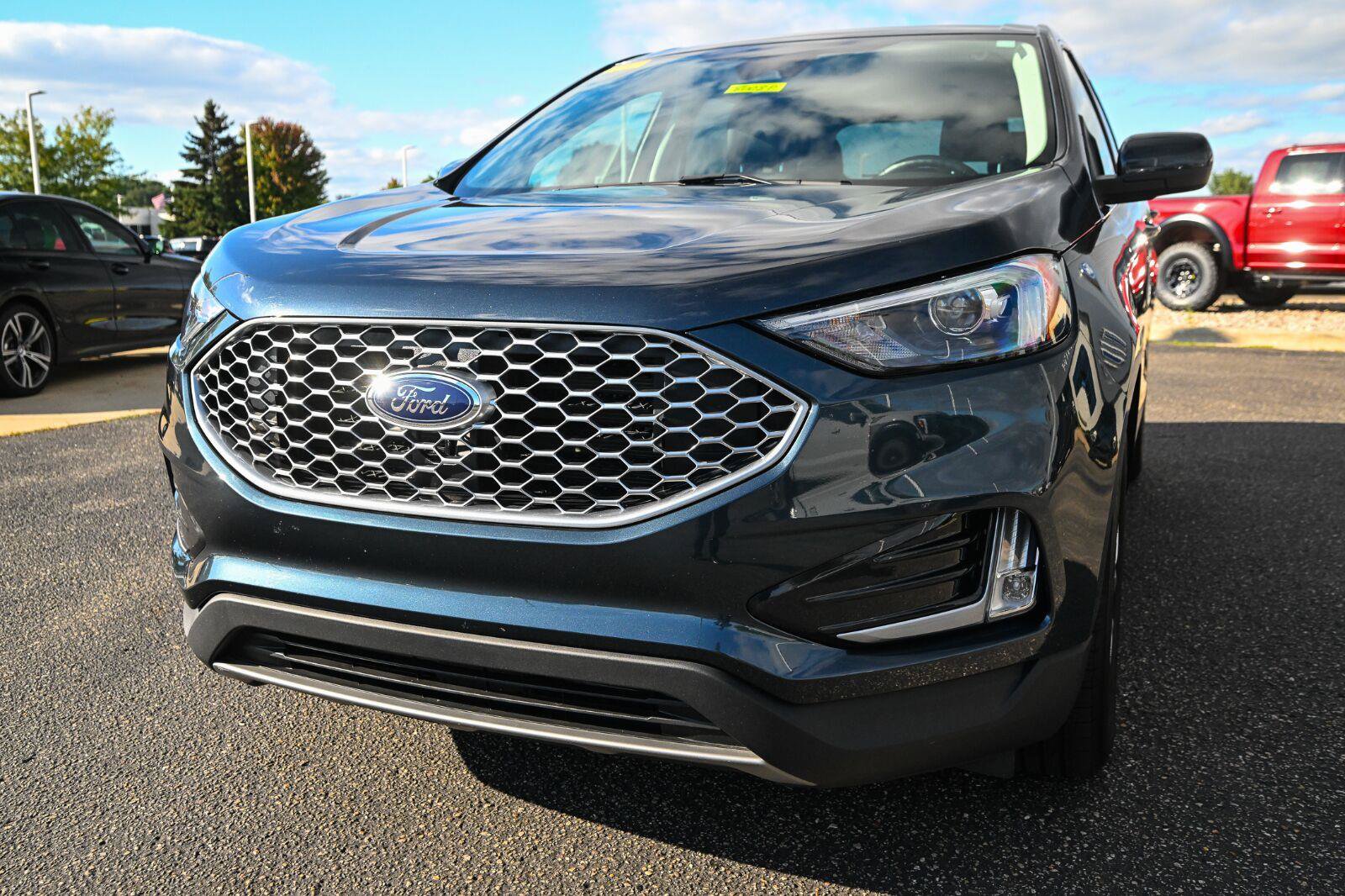 Certified 2024 Ford Edge SEL w/ Convenience Package AWD/4WD image 11