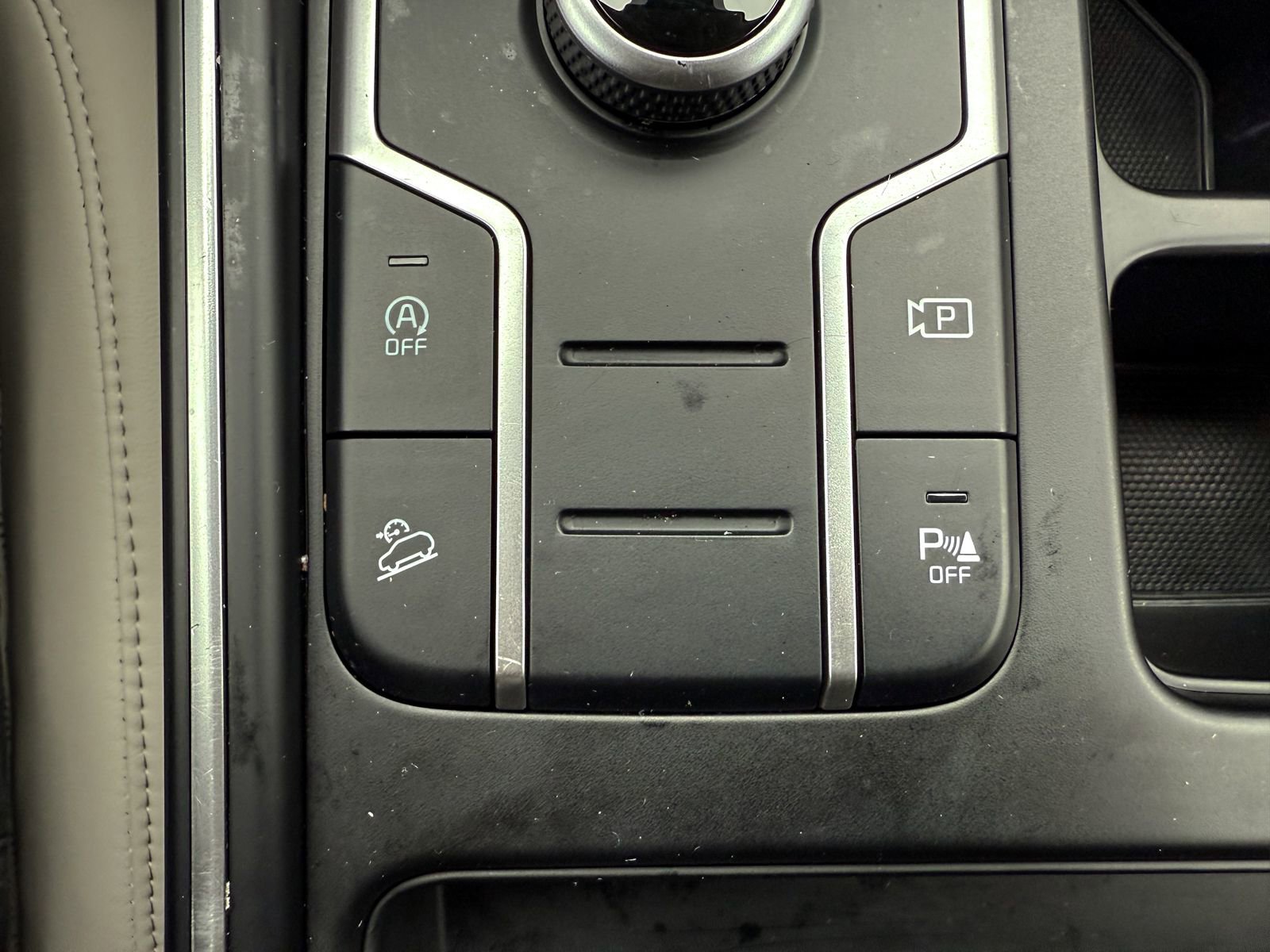 Used 2023 Kia Sorento S FWD image 26