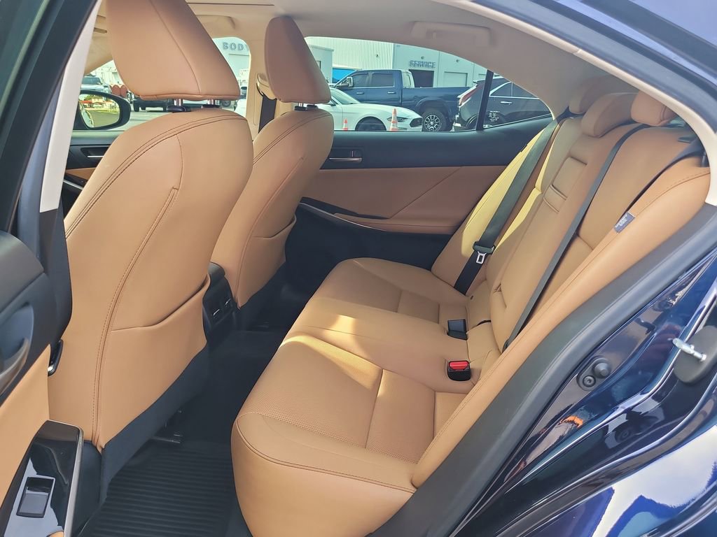 Used 2019 Lexus IS 300 AWD w/ Navigation Package image 10