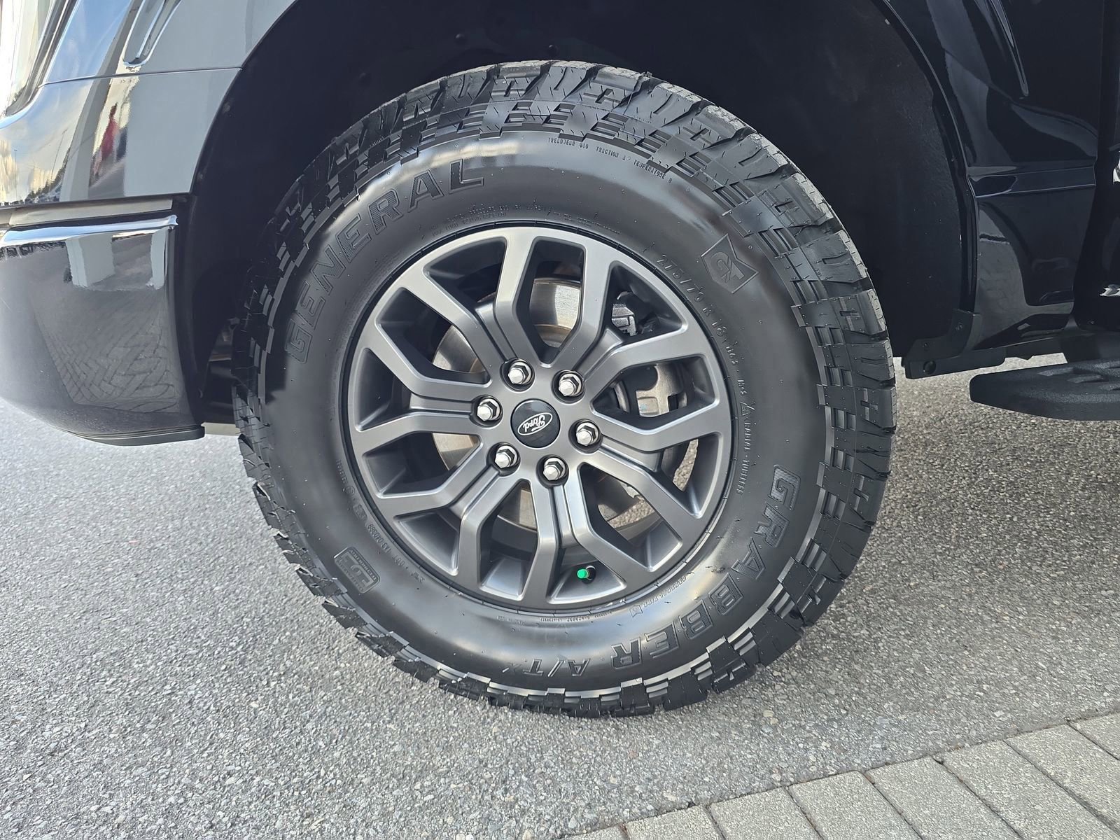 Certified 2022 Ford F150 Tremor w/ Equipment Group 401A Mid image 33