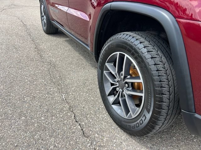 Used 2019 Jeep Grand Cherokee Limited AWD/4WD image 28
