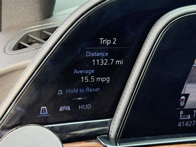 Used 2024 Cadillac Escalade Premium Luxury image 20