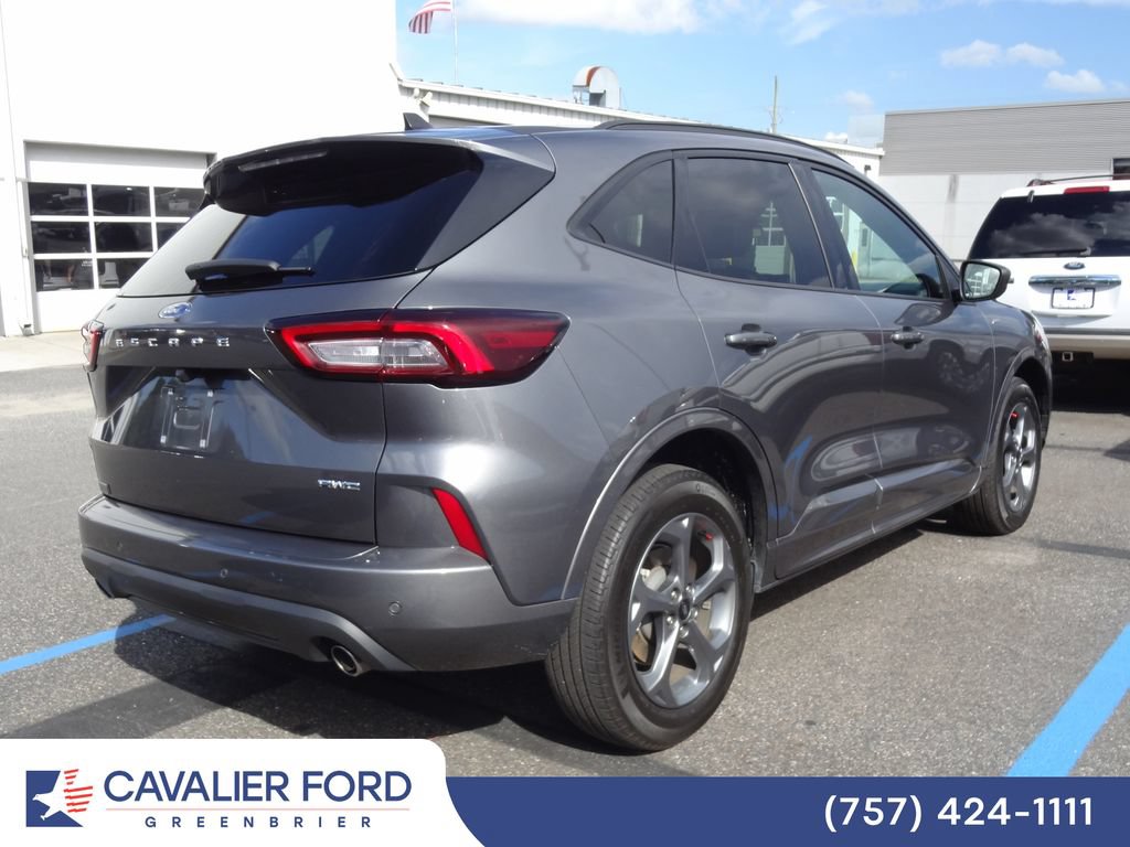 Certified 2023 Ford Escape ST-Line w/ Tech Pack #1 AWD/4WD image 7