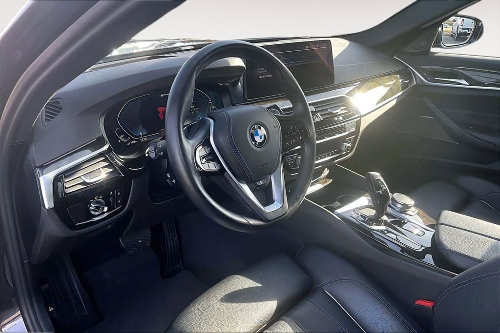 Used 2023 BMW 530e xDrive w/ Premium Package AWD/4WD image 12