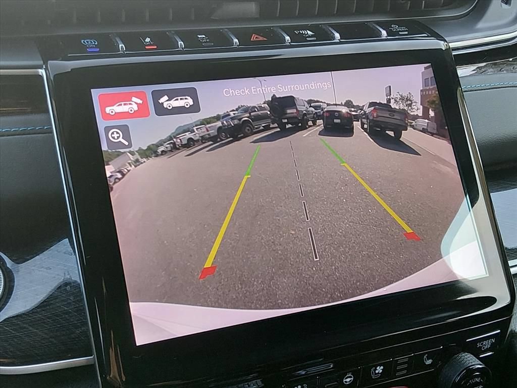 Used 2022 Jeep Grand Cherokee Trailhawk AWD/4WD image 20