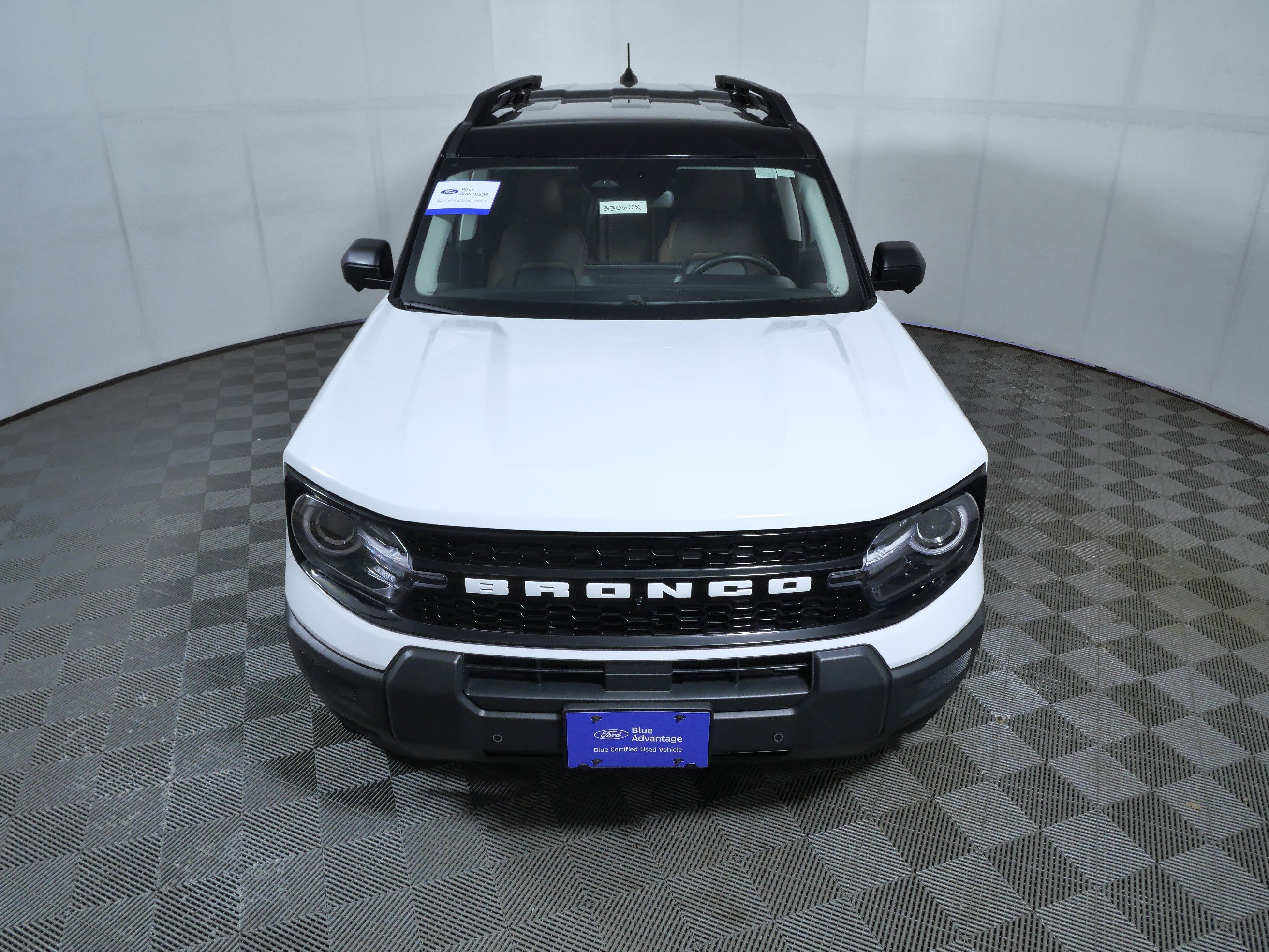Certified 2025 Ford Bronco Sport Outer Banks w/ Outer Banks Tech Package+ AWD/4WD image 3