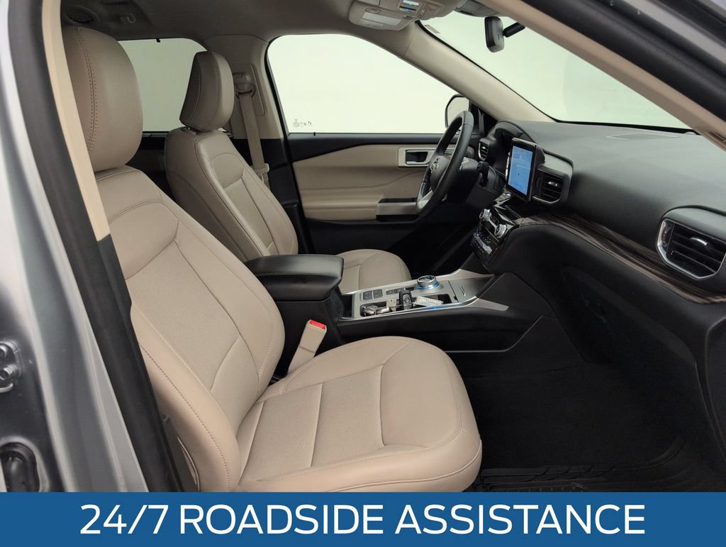 Certified 2023 Ford Explorer Limited w/ Equipment Group 301A RWD image 15