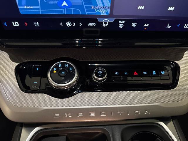Certified 2025 Ford Expedition Active RWD image 30