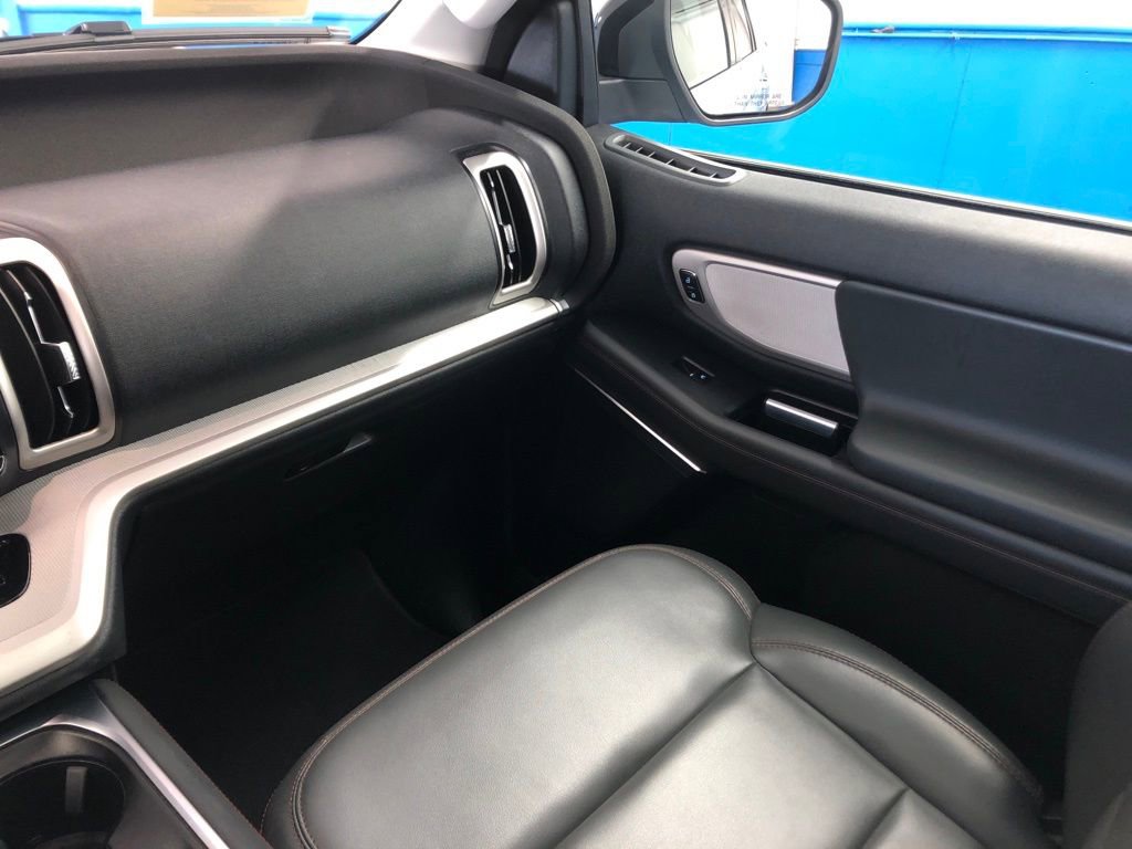 Certified 2025 Ford Expedition Max Active image 16