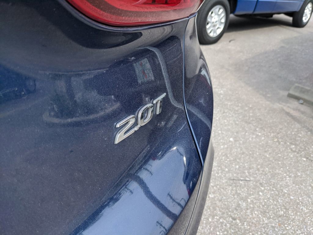 Used 2020 Hyundai Santa Fe Limited image 12