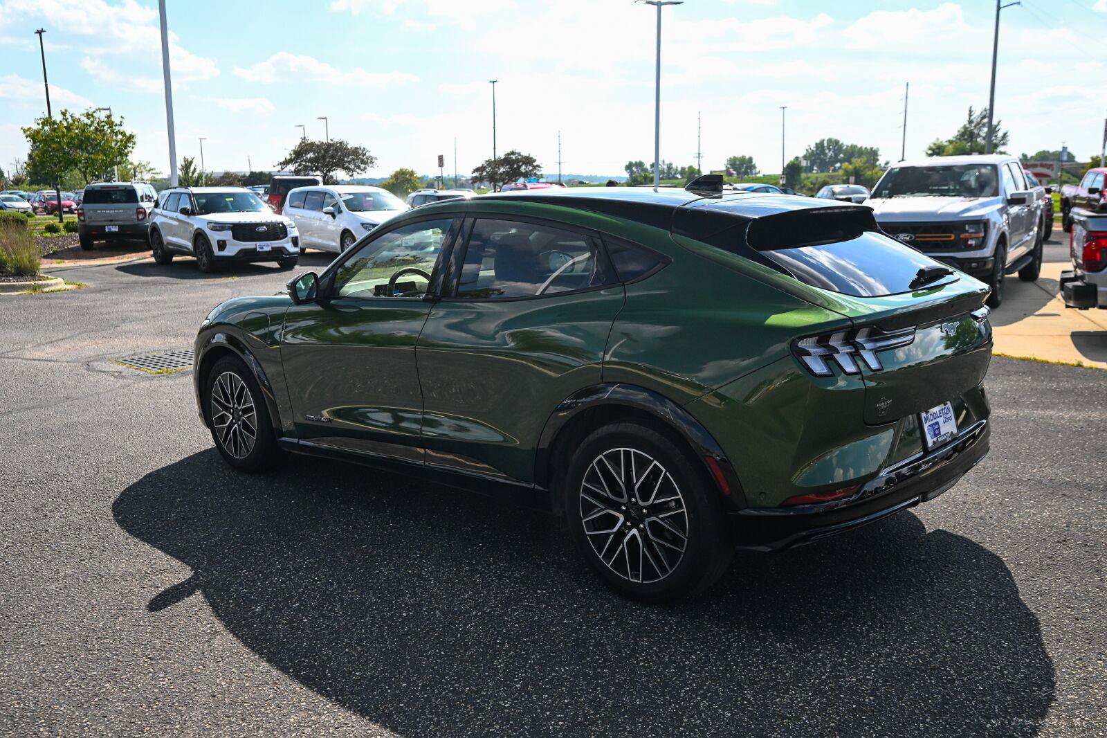 Certified 2024 Ford Mustang Mach-E Premium AWD/4WD image 7