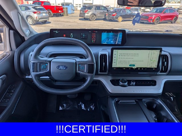 Certified 2025 Ford Expedition Active AWD/4WD image 30