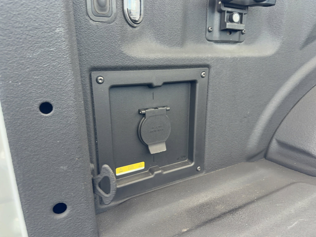 Certified 2023 Ford F150 Platinum w/ Equipment Group 701A High image 9