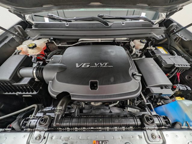 Used 2022 Chevrolet Colorado Z71 AWD/4WD image 32