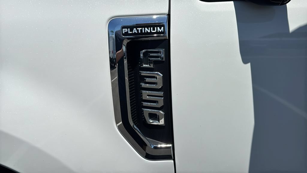 Certified 2020 Ford F350 Platinum AWD/4WD image 7