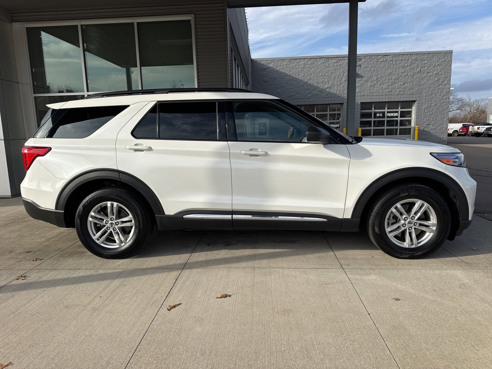 Certified 2023 Ford Explorer XLT w/ Equipment Group 202A image 2