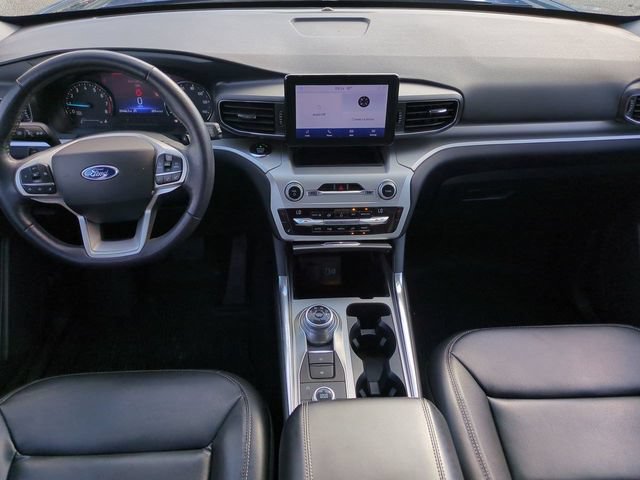 Certified 2020 Ford Explorer XLT w/ Equipment Group 202A AWD/4WD image 15