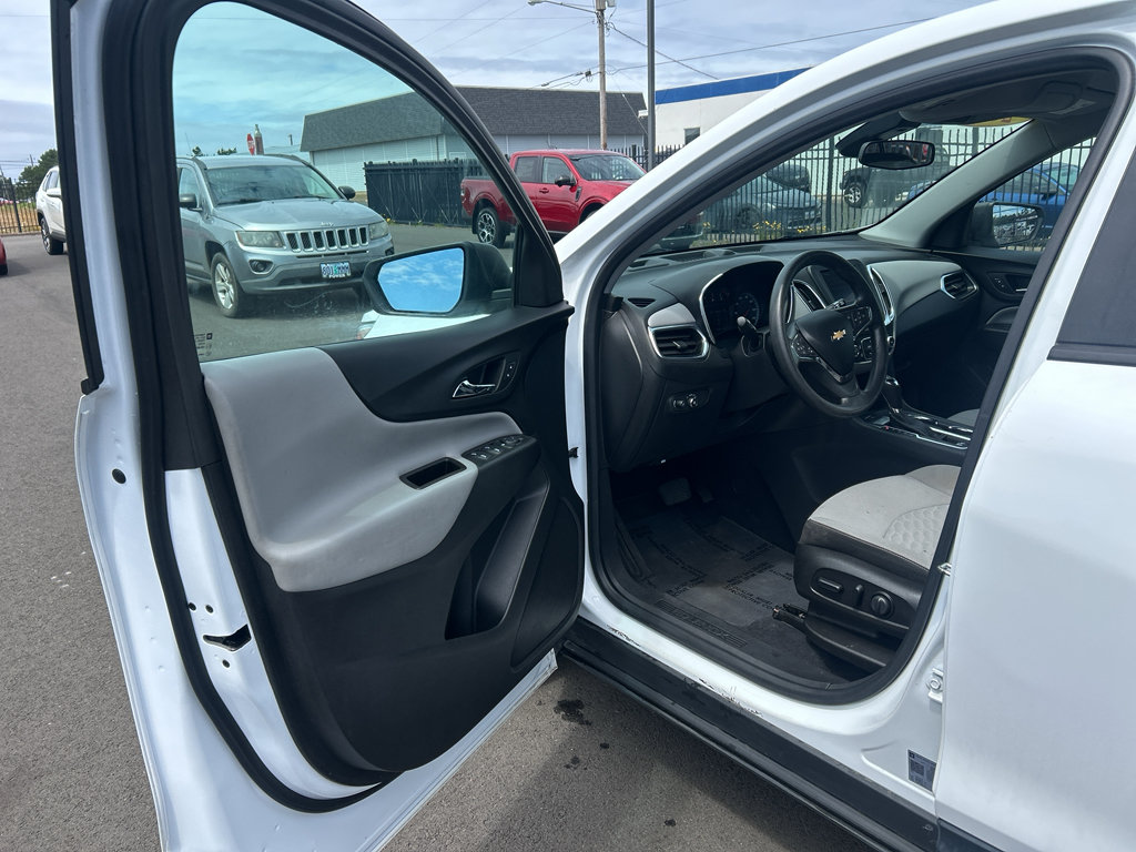 Used 2021 Chevrolet Equinox LS AWD/4WD image 13