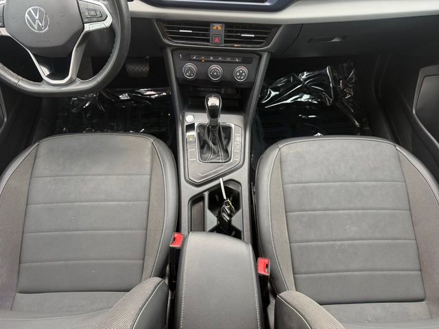 Used 2022 Volkswagen Taos SE FWD image 6