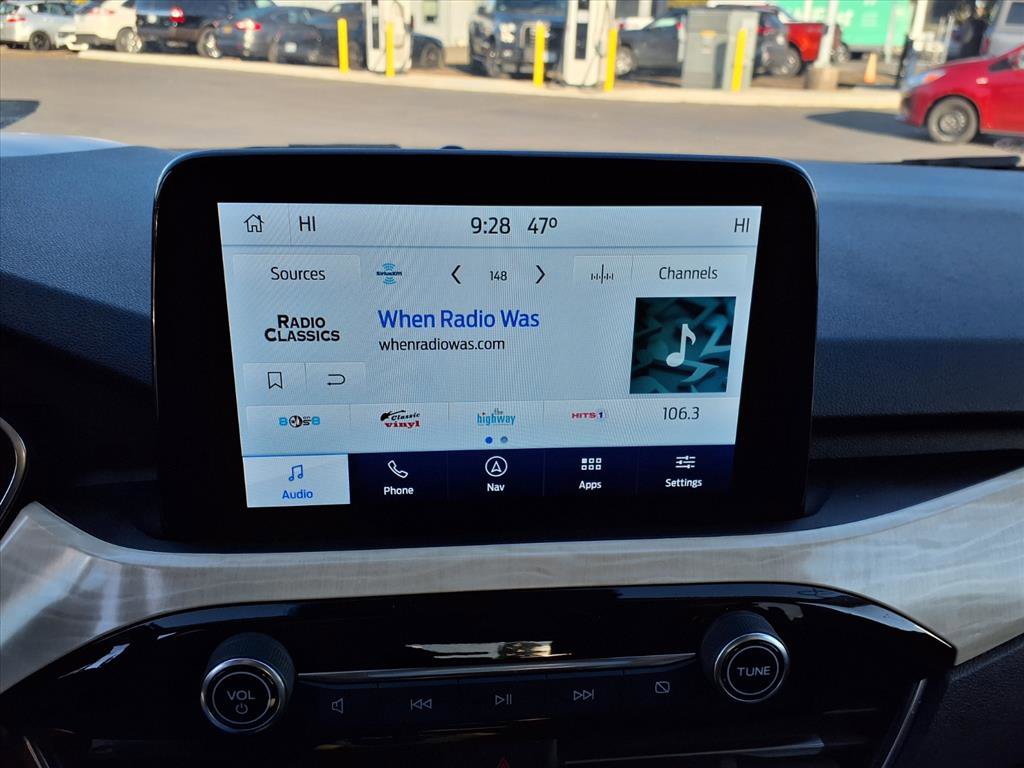 Certified 2022 Ford Escape Titanium w/ Titanium Elite Package image 16