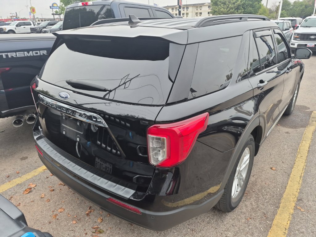 Certified 2022 Ford Explorer XLT RWD image 19