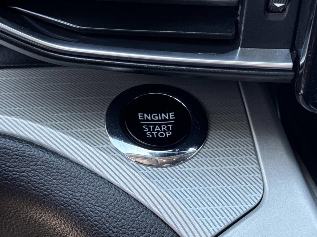 Certified 2023 Ford Explorer XLT w/ Equipment Group 202A image 17