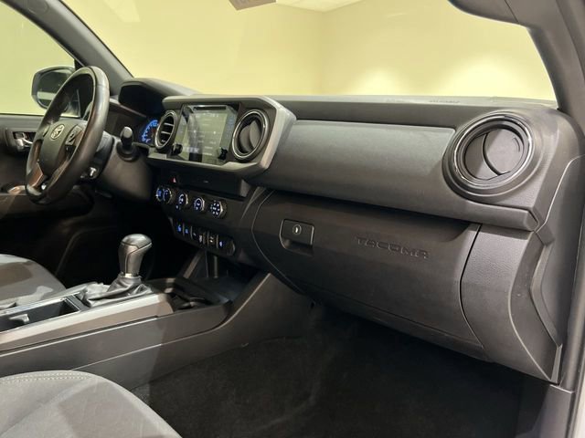 Used 2019 Toyota Tacoma TRD Sport w/ Technology Package AWD/4WD image 25
