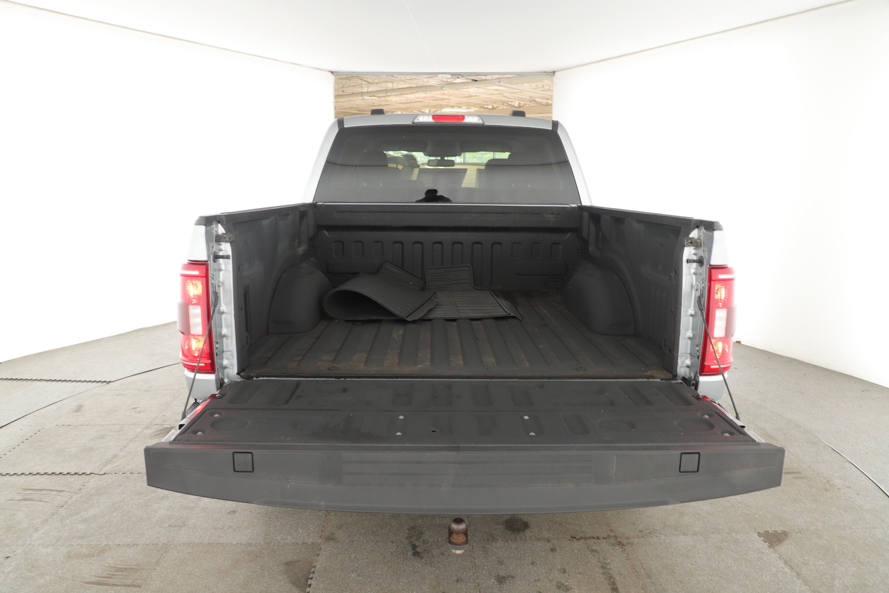 Certified 2022 Ford F150 XLT w/ Equipment Group 302A High RWD image 5
