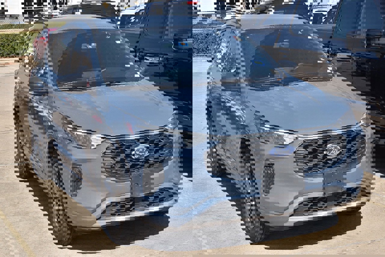 Certified 2024 Ford Escape ST-Line w/ Tech Pack #1 image 7