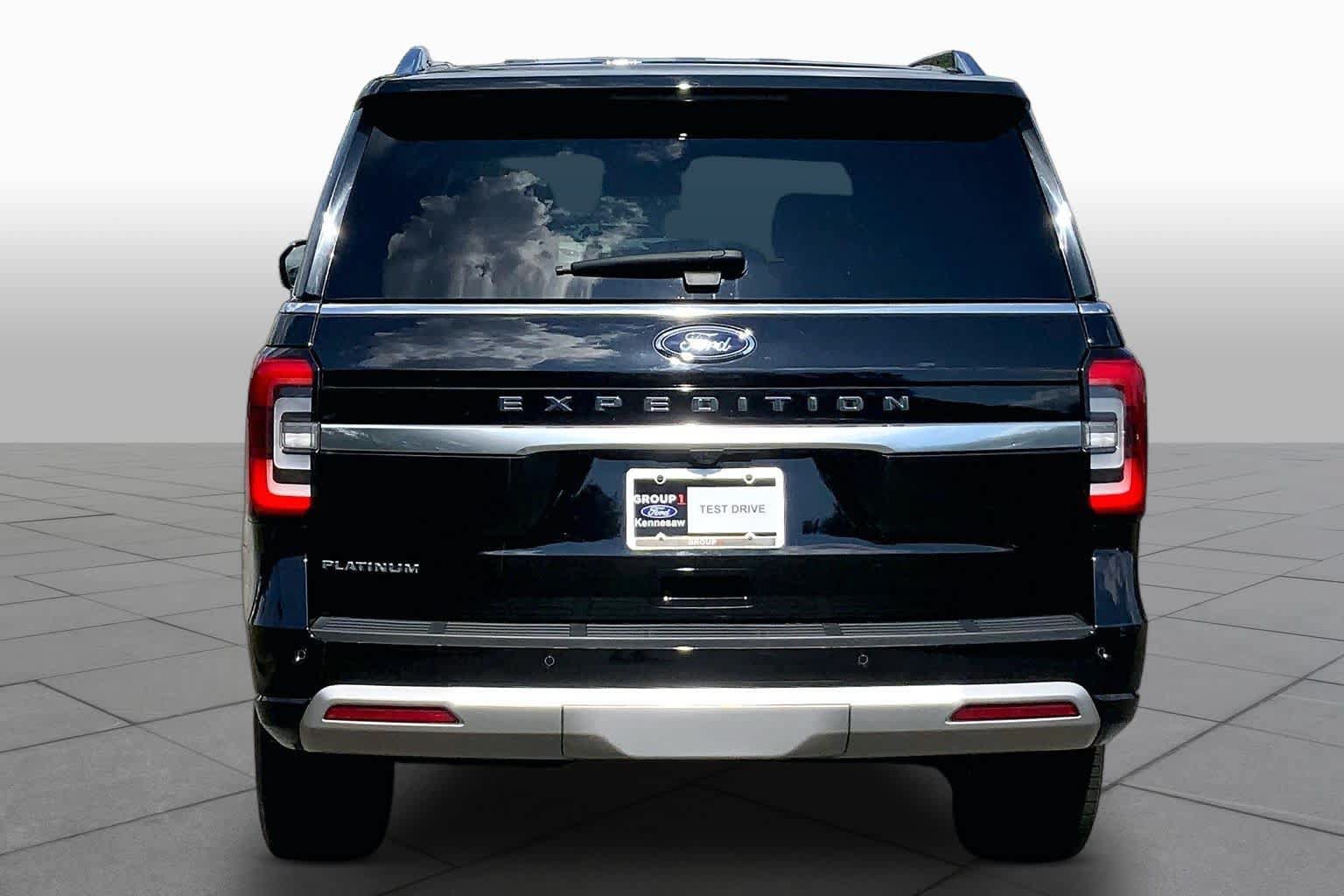 Certified 2023 Ford Expedition Platinum RWD image 5