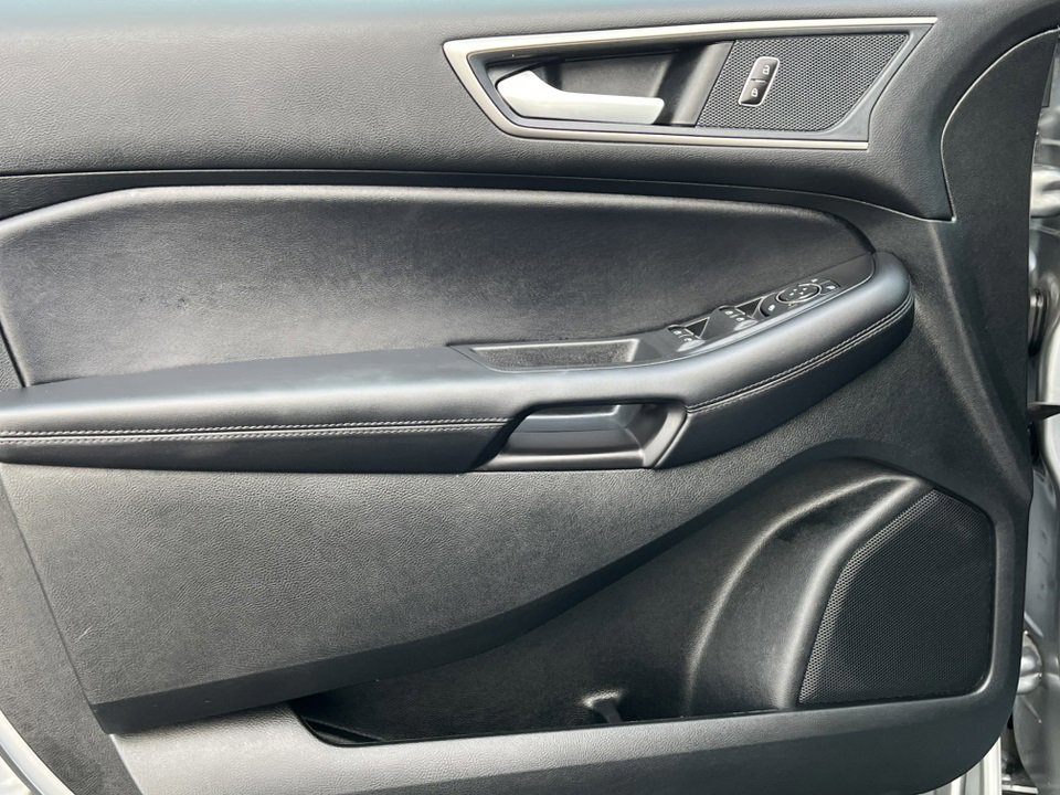 Certified 2024 Ford Edge SEL w/ Convenience Package image 18