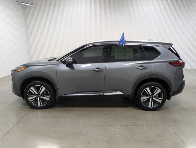 Used 2023 Nissan Rogue SL image 4