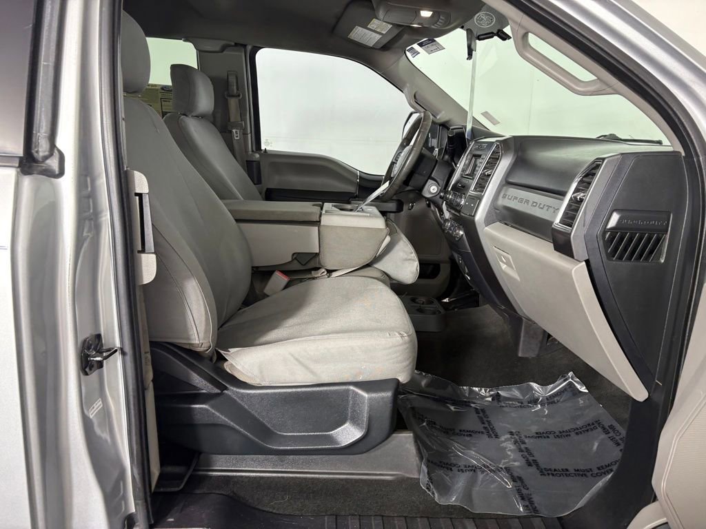 Certified 2017 Ford F250 XLT w/ FX4 Off-Road Package image 31