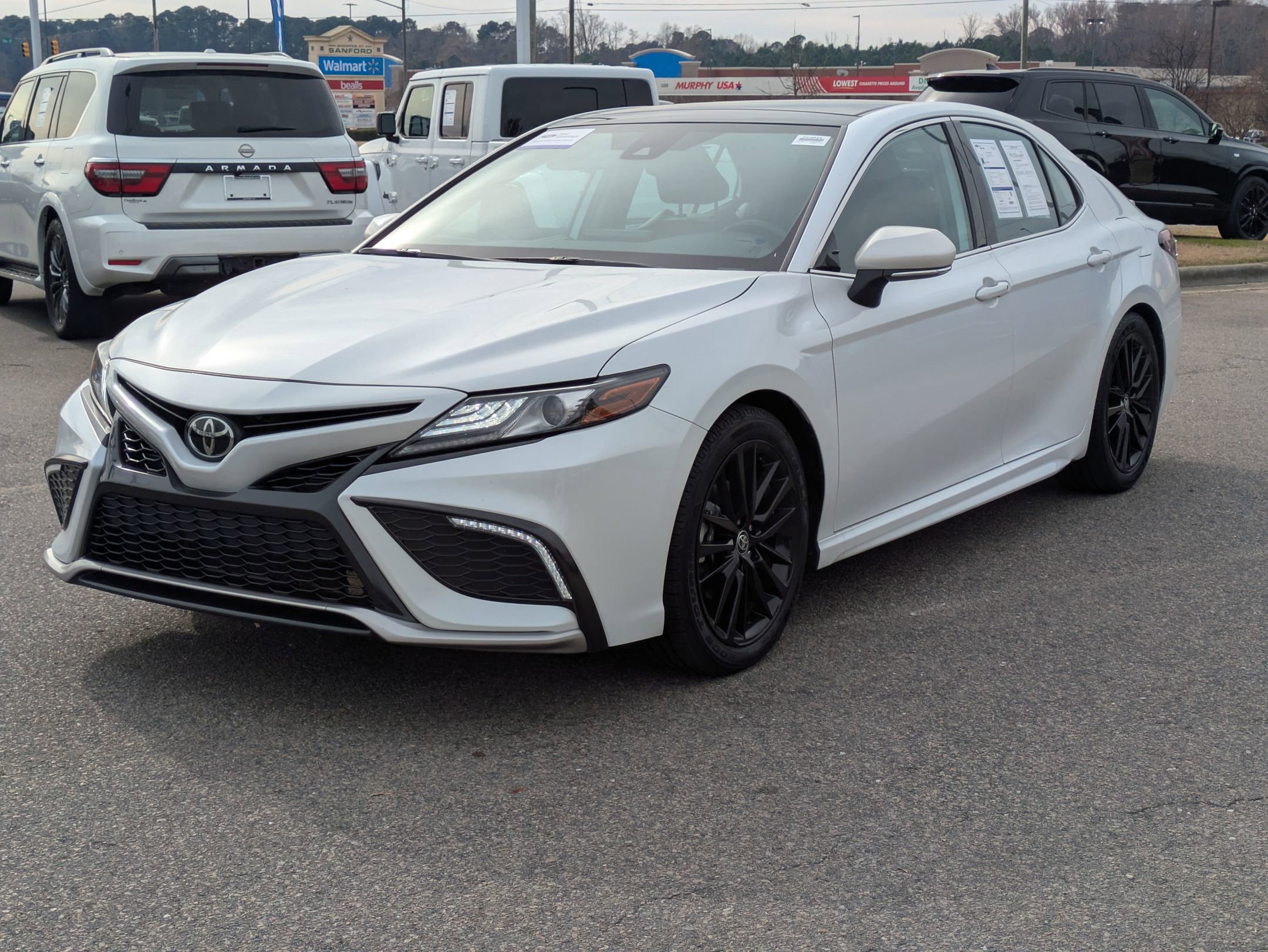 Used 2022 Toyota Camry XSE image 8