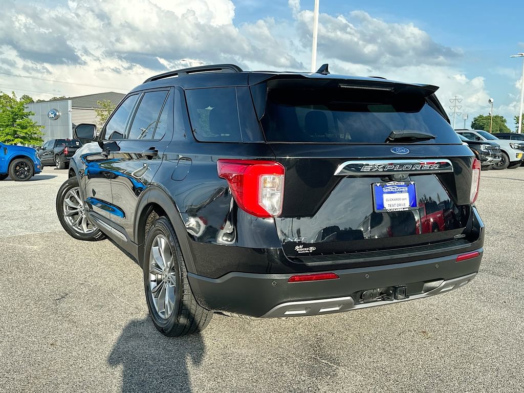 Certified 2020 Ford Explorer XLT w/ Equipment Group 202A RWD image 6