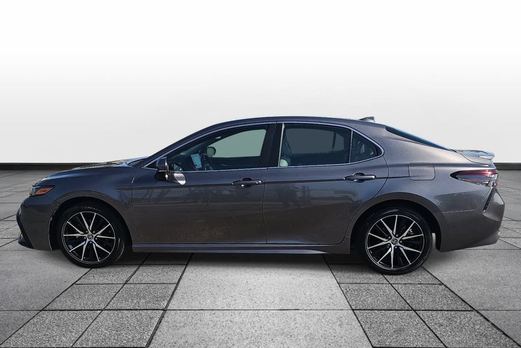 Used 2024 Toyota Camry SE AWD/4WD image 8