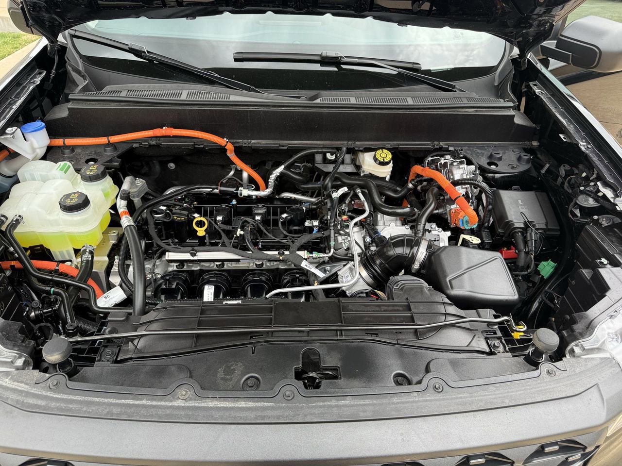 Certified 2025 Ford Maverick XLT FWD image 25