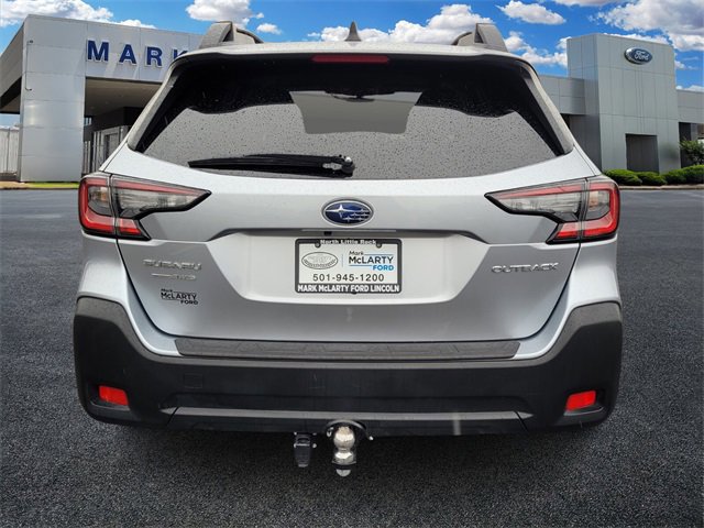Used 2025 Subaru Outback Premium image 4
