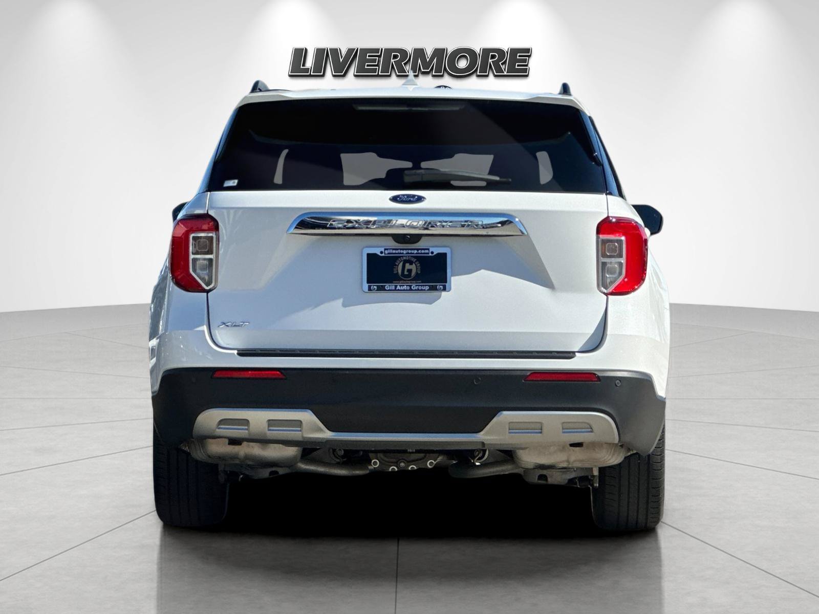 Certified 2023 Ford Explorer XLT w/ Equipment Group 202A RWD image 4