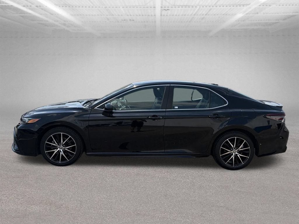 Used 2021 Toyota Camry SE FWD image 6