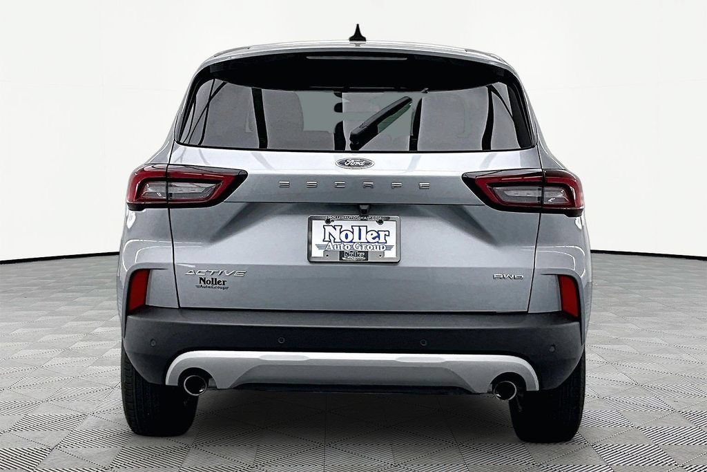 Certified 2024 Ford Escape Active w/ Tech Pack #2 AWD/4WD image 4