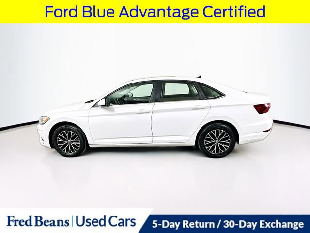 Used 2021 Volkswagen Jetta SE w/ SE Cold Weather Package image 2