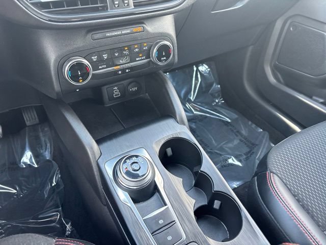 Certified 2025 Ford Escape ST-Line FWD image 27